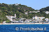 Il giro dell'isola d'Ischia via mare 34