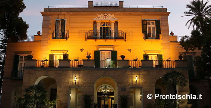 Visita guidata alla scoperta dei tesori di Ischia Porto.